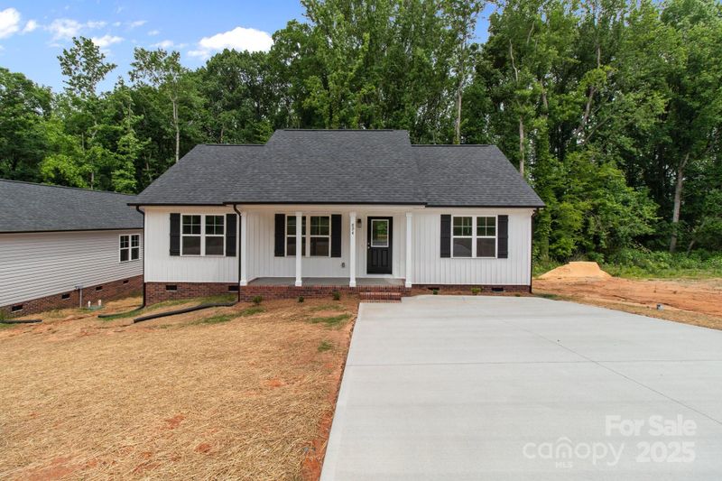 894 Oval St, Kannapolis, NC 28081