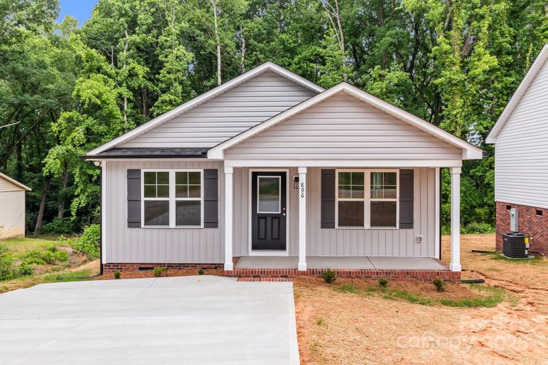 896 Oval St, Kannapolis, NC 28081