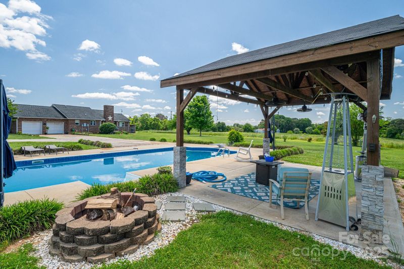 5873 Alexis Ln, Vale, NC 28168