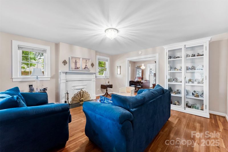 204 S Elm St, Cherryville, NC 28021