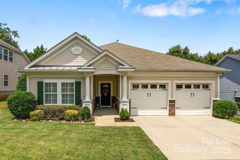 611 Tee Ridge Ct, Fort Mill, SC 29715