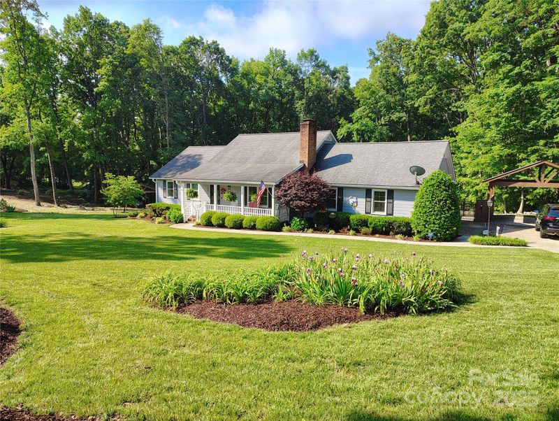 322 Killian Rd, Stanley, NC 28164