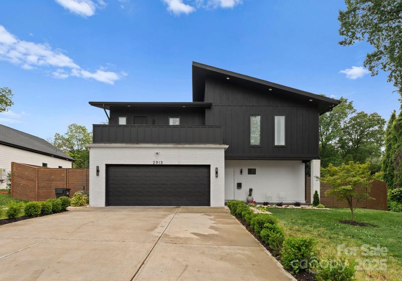 2913 Lake Ave, Charlotte, NC 28208