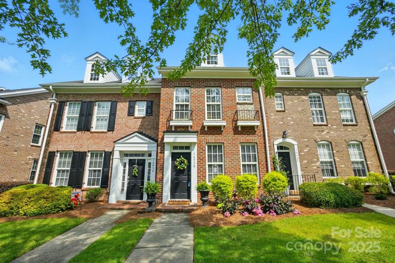 16930 Summers Walk Blvd, Davidson, NC 28036
