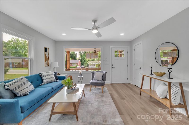 1829 Jennings St, Charlotte, NC 28216