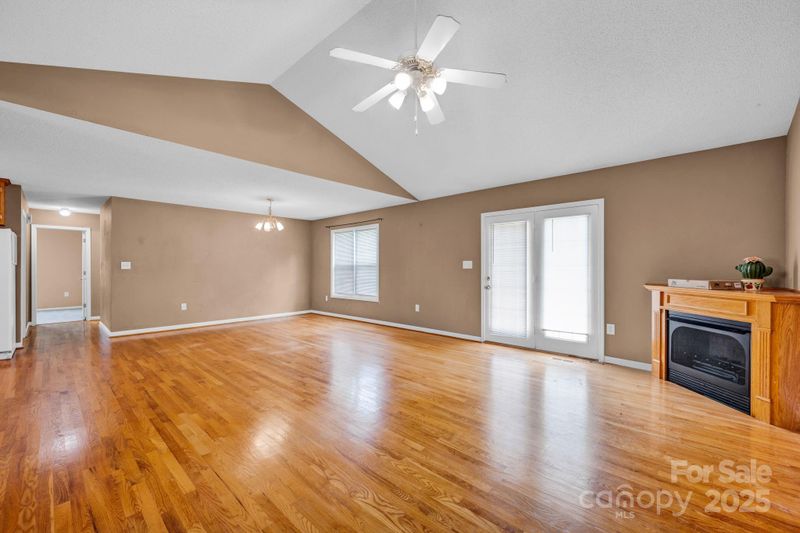 5678 Cedar Run Dr, Denver, NC 28037
