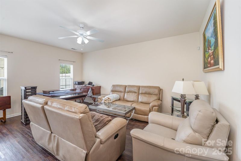 13612 Singleleaf Ln, Charlotte, NC 28278