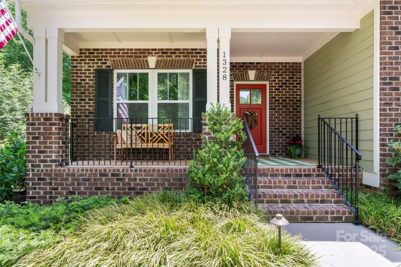 1328 Huntcliff Dr, Waxhaw, NC 28173
