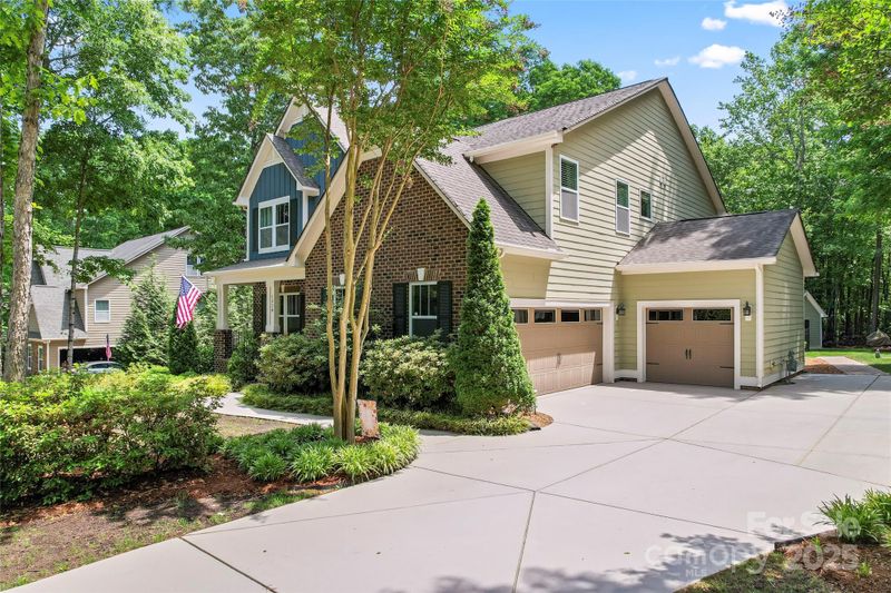 1328 Huntcliff Dr, Waxhaw, NC 28173
