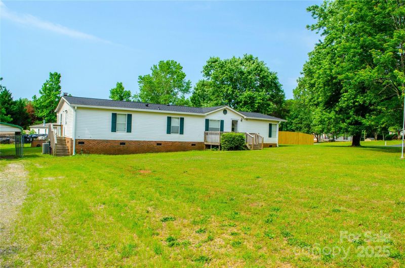 745 Rock Castle Dr, York, SC 29745