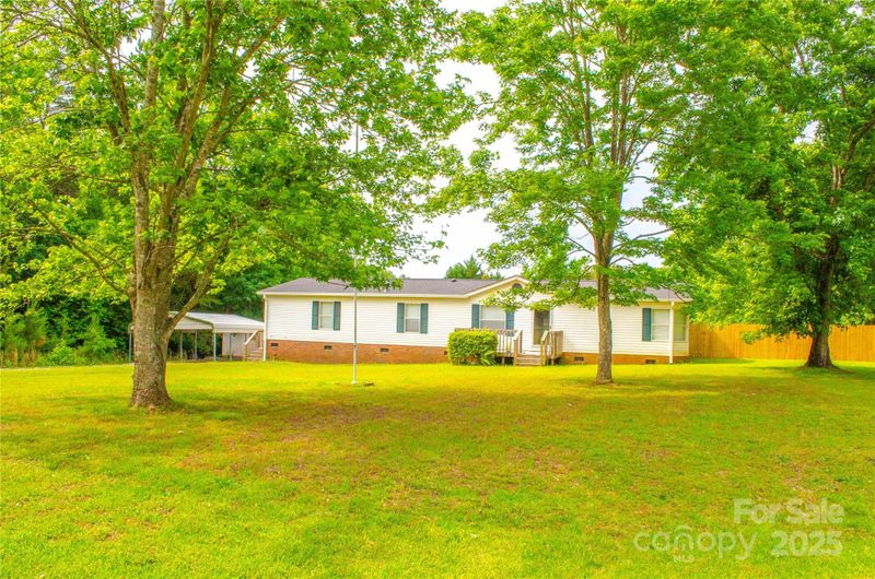 745 Rock Castle Dr, York, SC 29745