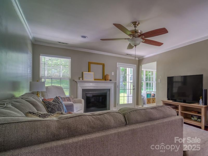 7122 Marlin St, Gastonia, NC 28056