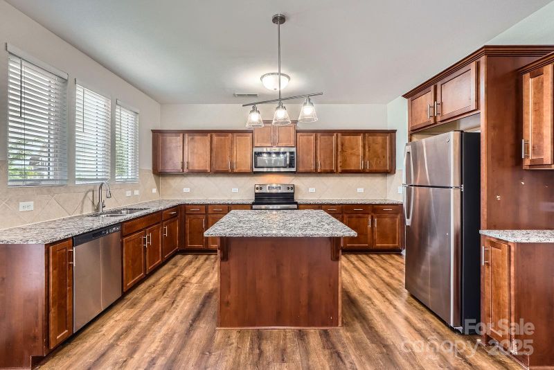 2327 Glenway Trail Ct, Pineville, NC 28134