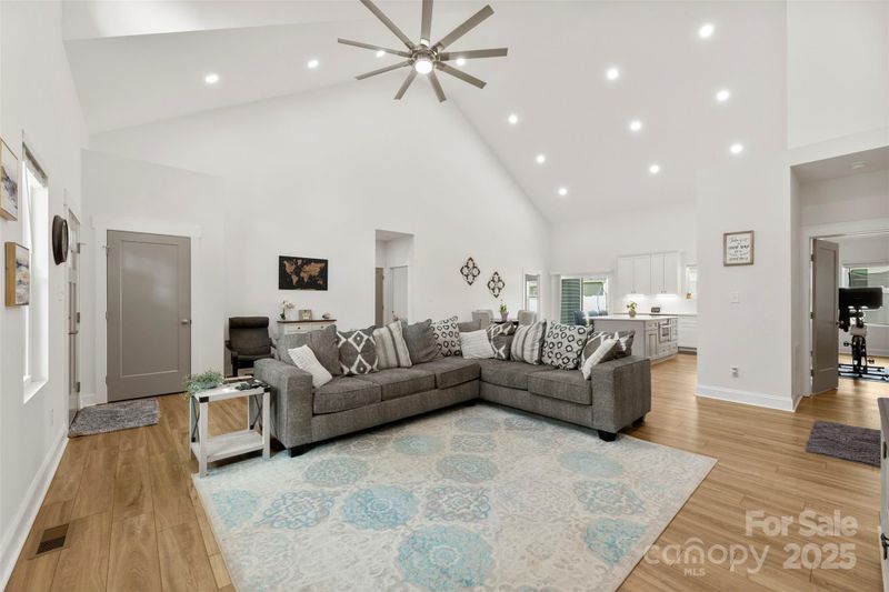 7683 Sarah Dr, Denver, NC 28037