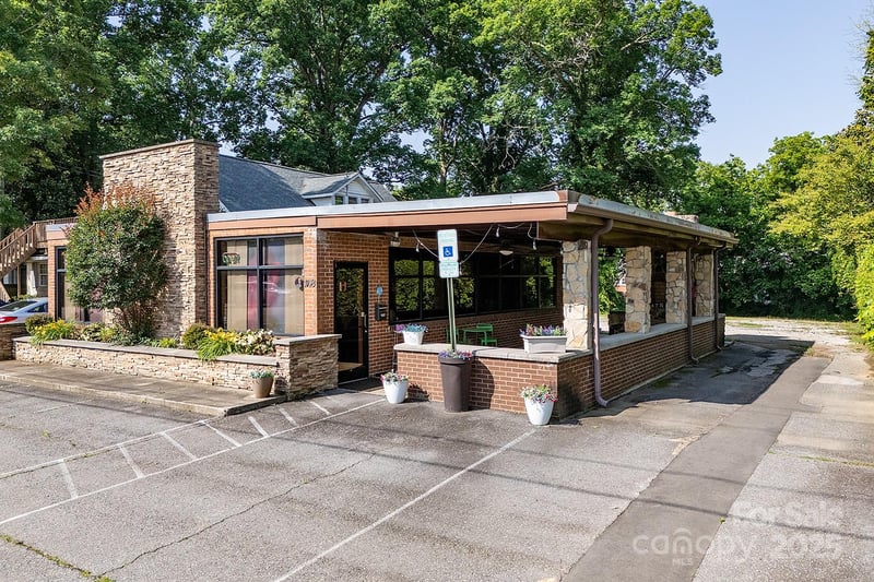 1108 S Main St, Kannapolis, NC 28081