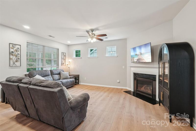 5812 Dinsmore Ln, Belmont, NC 28012