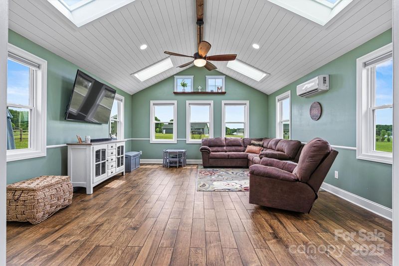 3645 Kimber Ln, Sherrills Ford, NC 28673