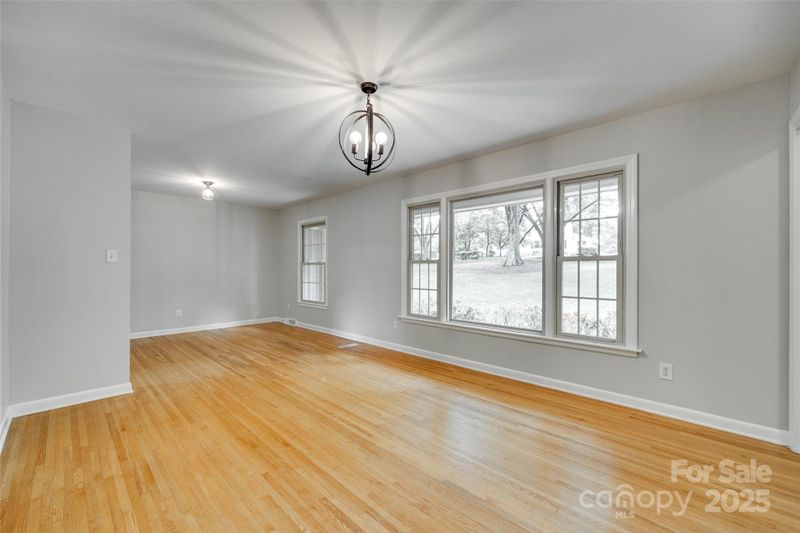 2001 Lakeview Dr, Pineville, NC 28134