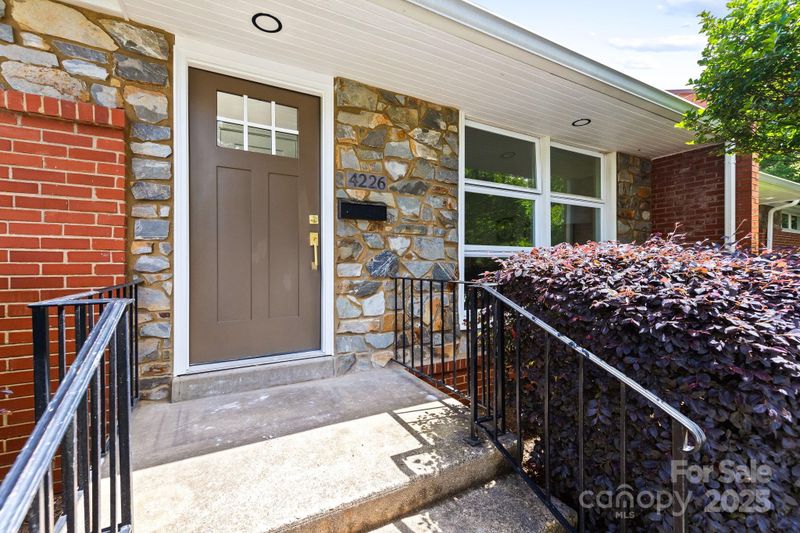 4226 Randolph Rd, Charlotte, NC 28211