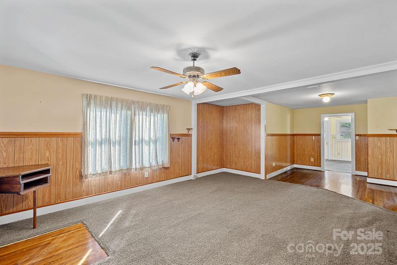 1000 Peachtree Rd, Charlotte, NC 28216