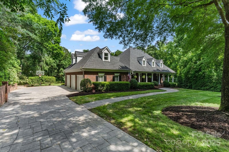 4920 Parview Dr S, Charlotte, NC 28226