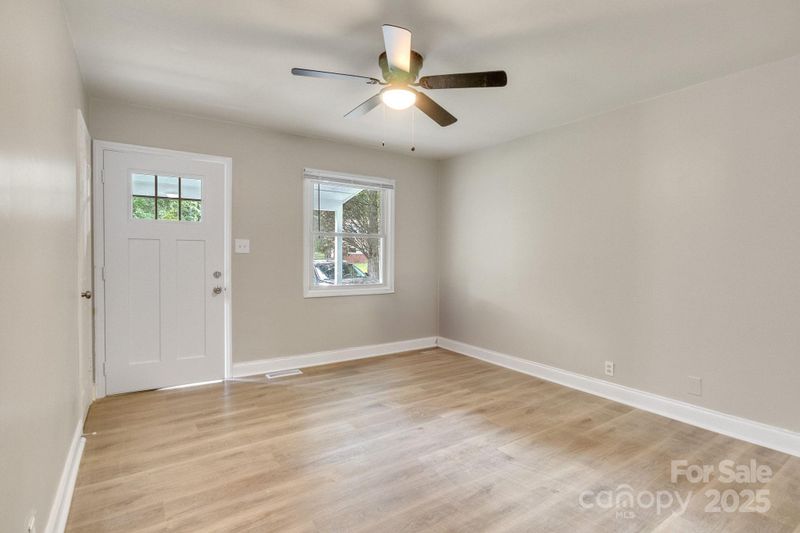 5715 Coulee Pl, Charlotte, NC 28217