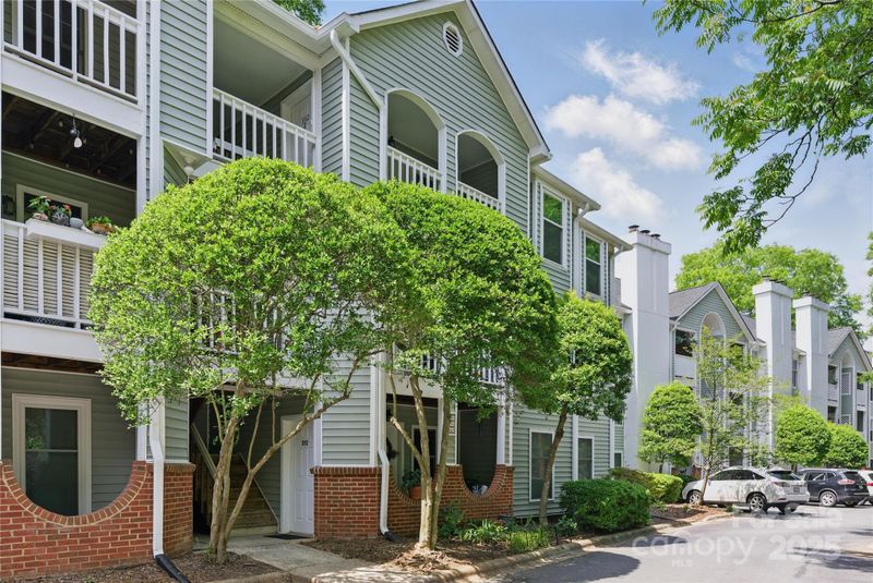 430 Queens Rd #332, Charlotte, NC 28207