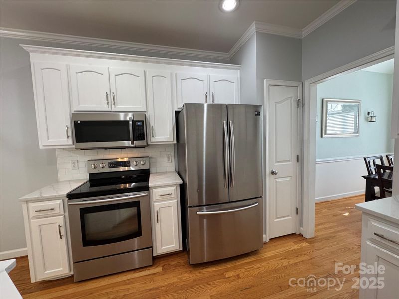 1043 Cambrook Ct, Concord, NC 28027