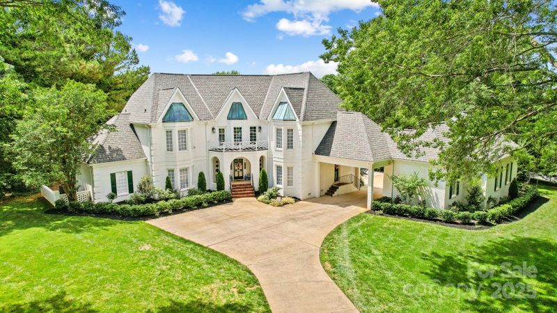469 Valley Run Dr, Waxhaw, NC 28173