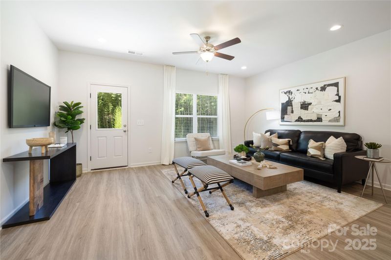 6 Bridge St, Lowell, NC 28098
