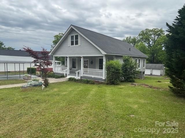 103 Duke St, Great Falls, SC 29055