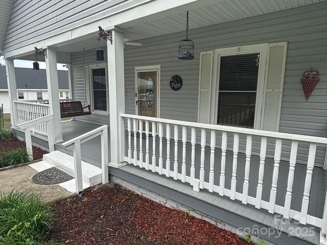 103 Duke St, Great Falls, SC 29055