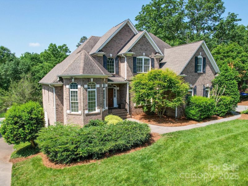 1508 Avalon Oaks Ct, Dallas, NC 28034