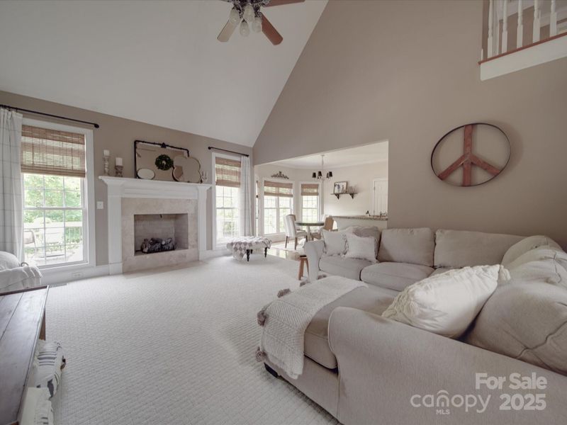 1508 Avalon Oaks Ct, Dallas, NC 28034