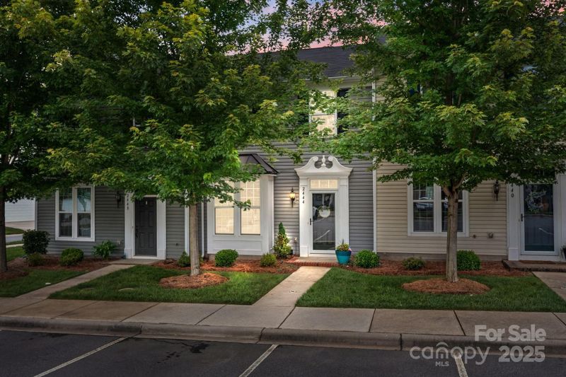 2444 Mariners Cove Ln, Denver, NC 28037