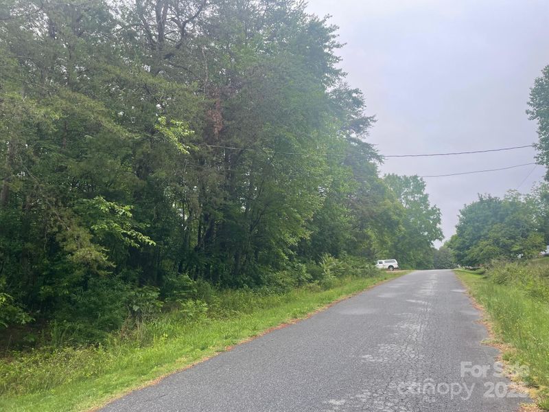 2488 Compass St, Conover, NC 28613