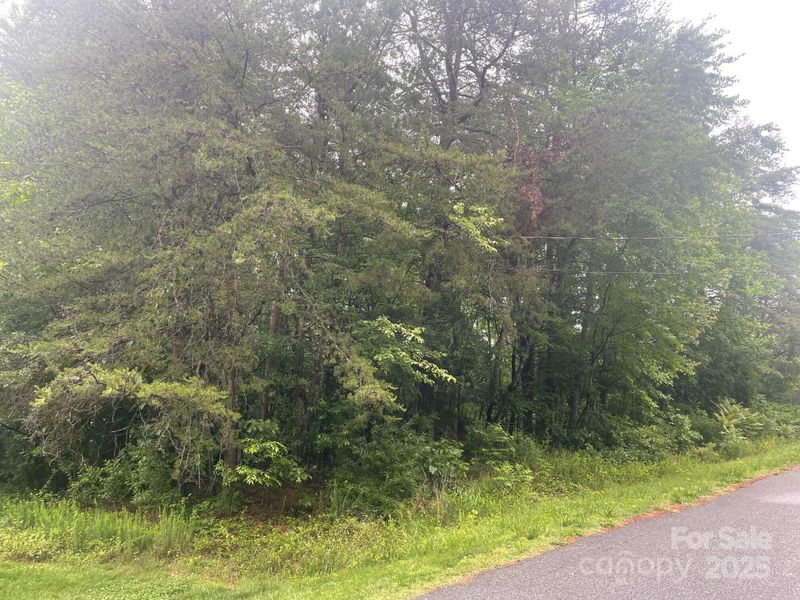 2488 Compass St, Conover, NC 28613