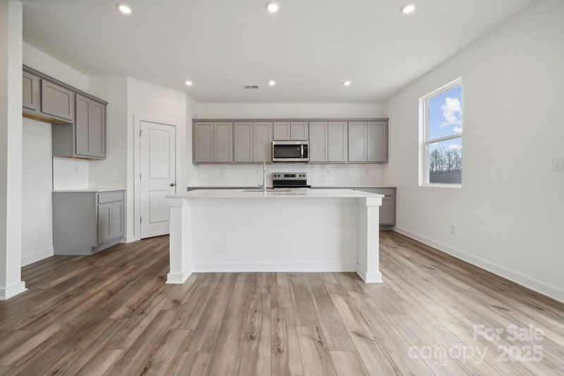 2592 Blue Sky Meadows Dr, Monroe, NC 28110