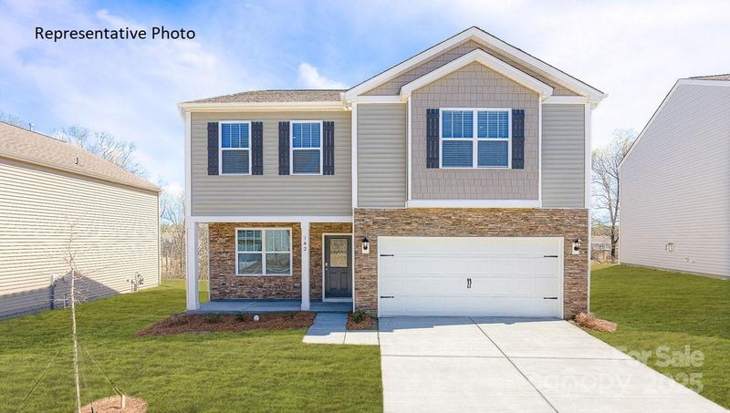 138 Rustling Waters Dr, Mooresville, NC 28117