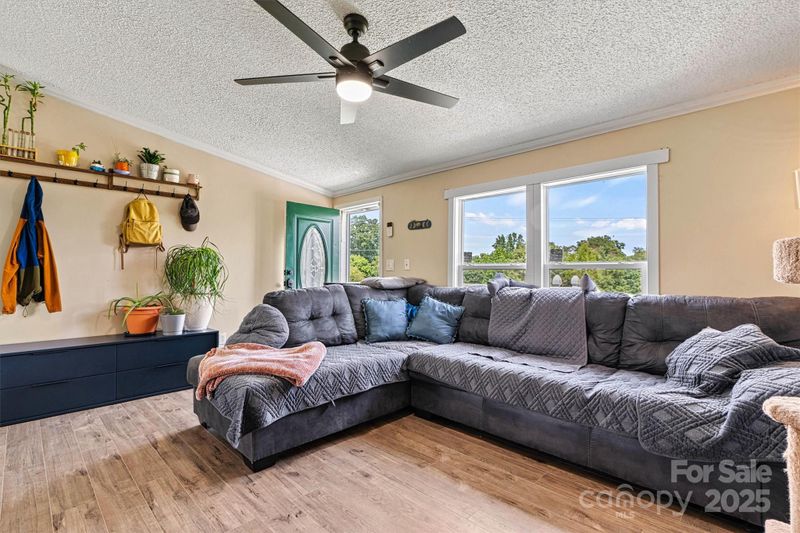 338 Hickory Grove Rd, Harmony, NC 28634