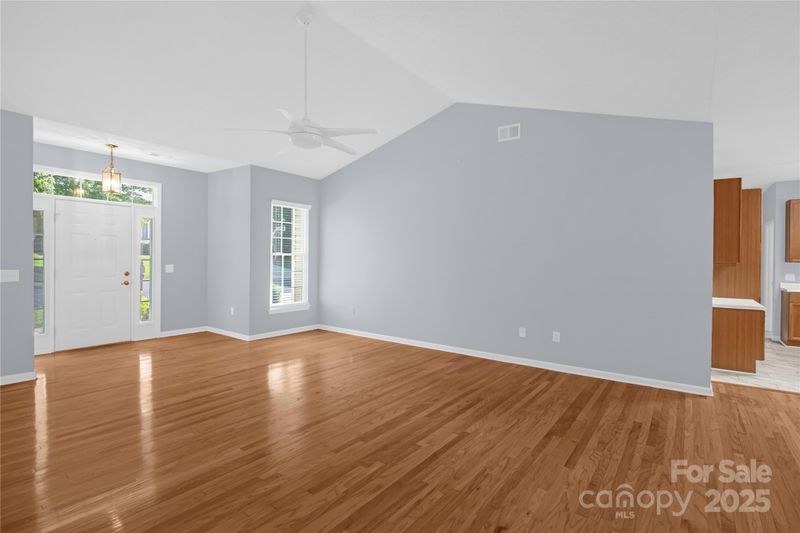 4467 Antelope Ln, Charlotte, NC 28269
