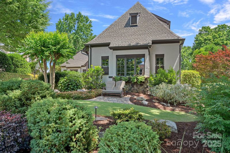 18718 Peninsula Cove Ln, Cornelius, NC 28031
