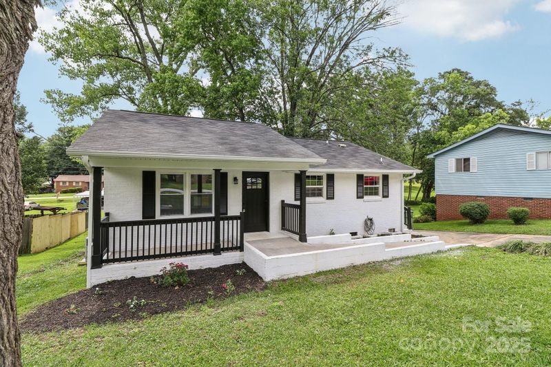 330 Willow Oak Cir, Lancaster, SC 29720