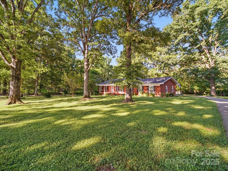 2216 Griffith Rd, Monroe, NC 28112