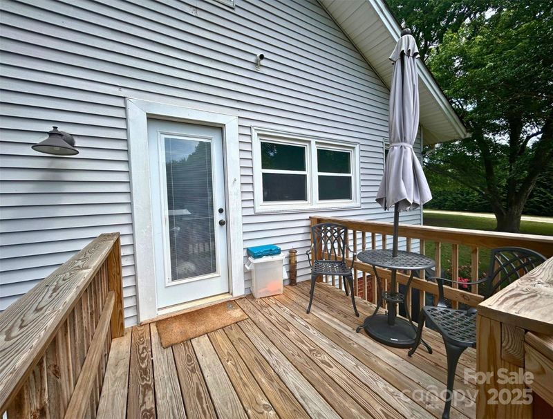 329 Highland Dr, Lincolnton, NC 28092