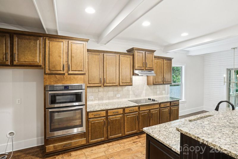 8521 Aspen Ct, Charlotte, NC 28227