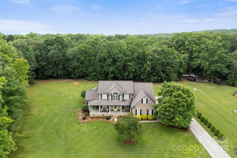 1533 Ohara Plantation Ct, Dallas, NC 28034