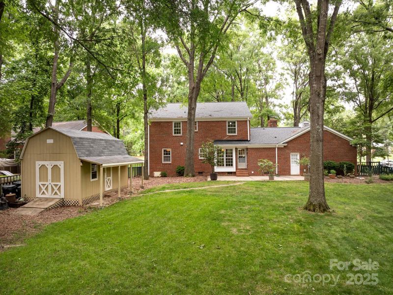 8201 Lansford Rd, Charlotte, NC 28277