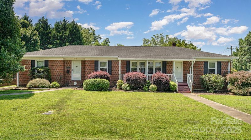 300 Caldwell St, Kannapolis, NC 28083