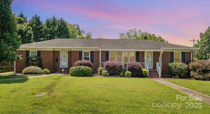 300 Caldwell St, Kannapolis, NC 28083